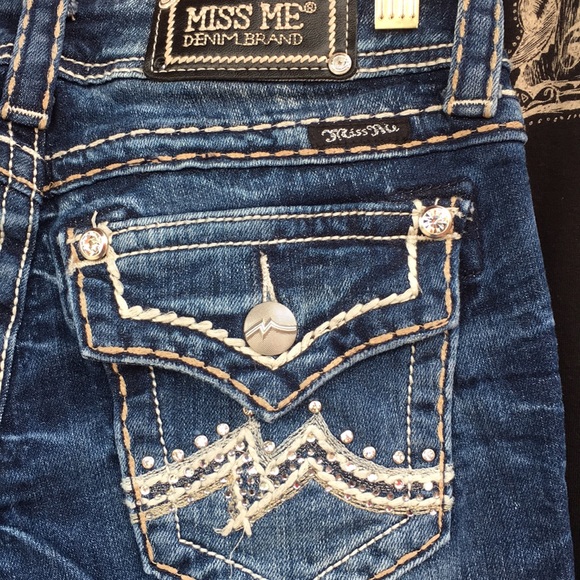 Miss Me JE1048FR Flare Jeans sz 26 NWOT - Picture 4 of 8